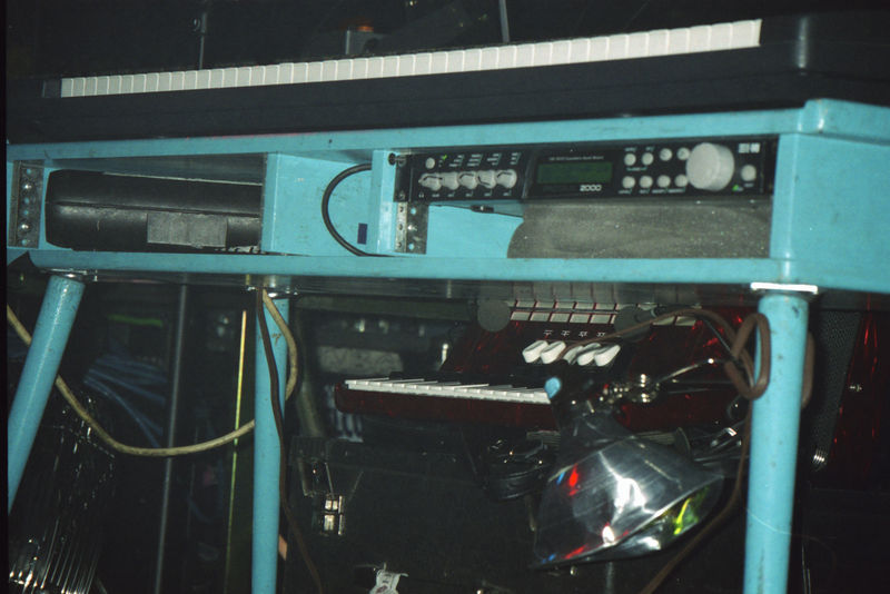 File:Oldkeyboardrig.jpg
