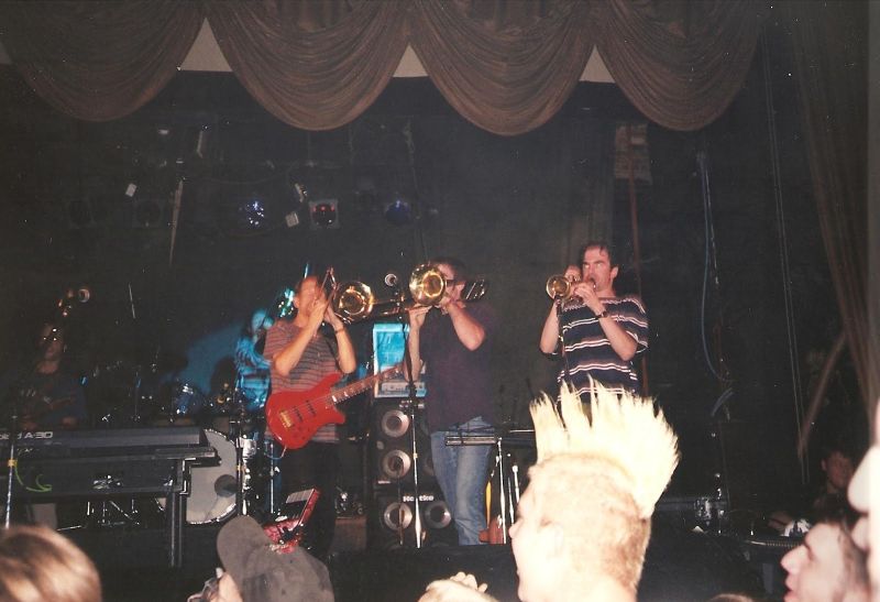 File:1996-10-02 TMBG trombones.jpg